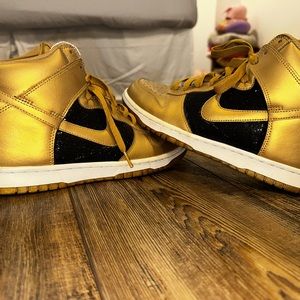 GOLD & SPARKLE BLACK HIGH TOPS